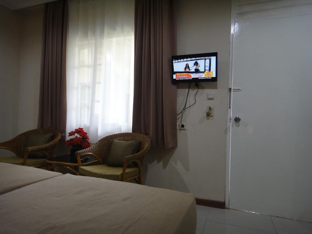 Gondia Guesthouse Jakarta Room photo