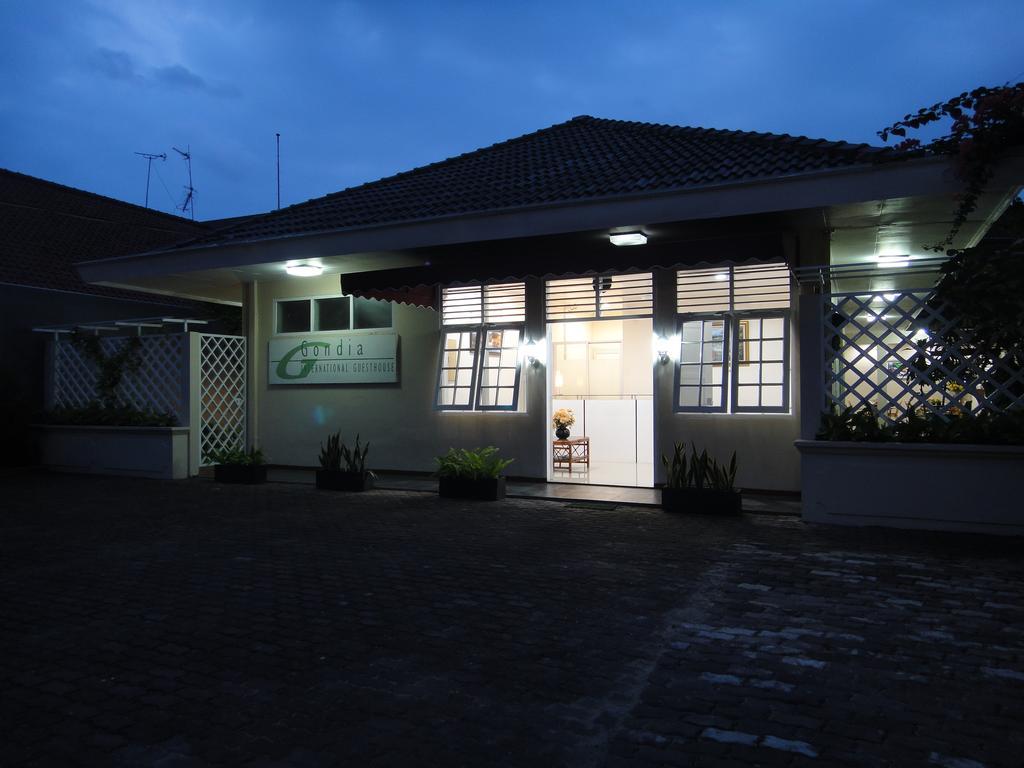 Gondia Guesthouse Jakarta Exterior photo
