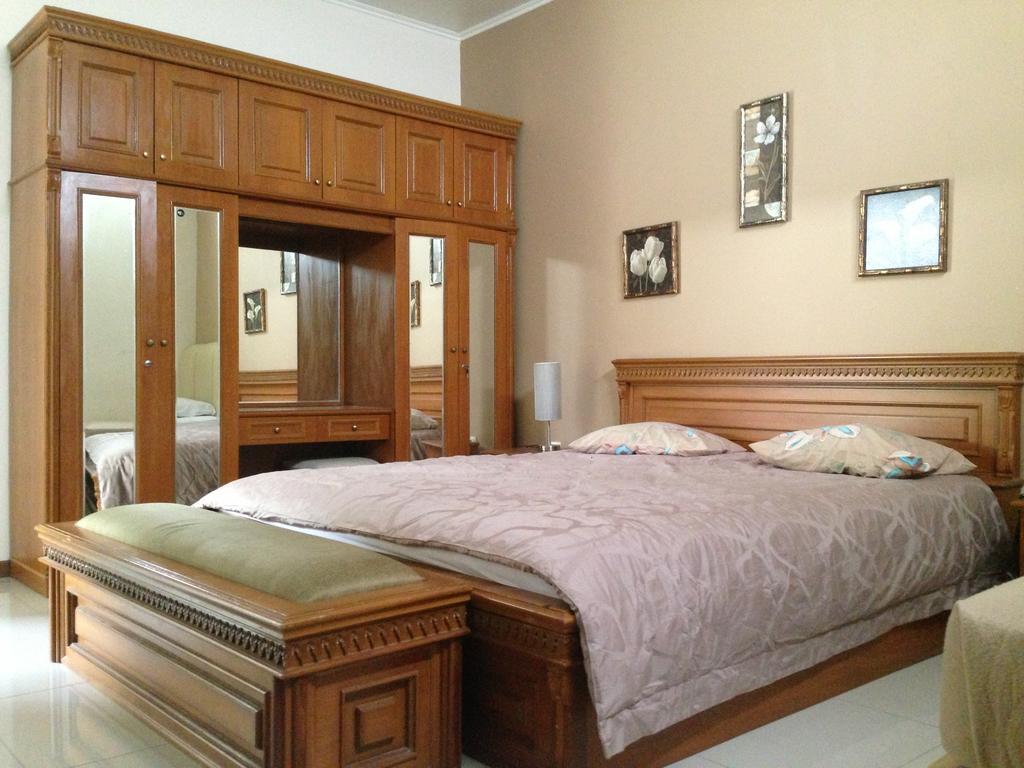 Gondia Guesthouse Jakarta Room photo