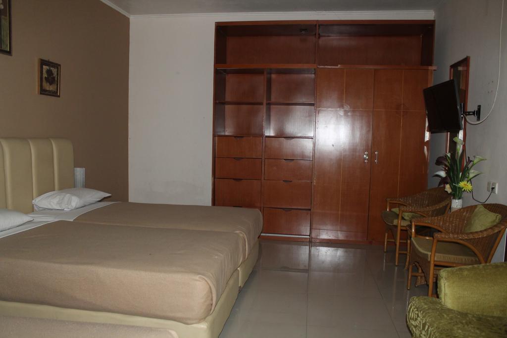 Gondia Guesthouse Jakarta Room photo